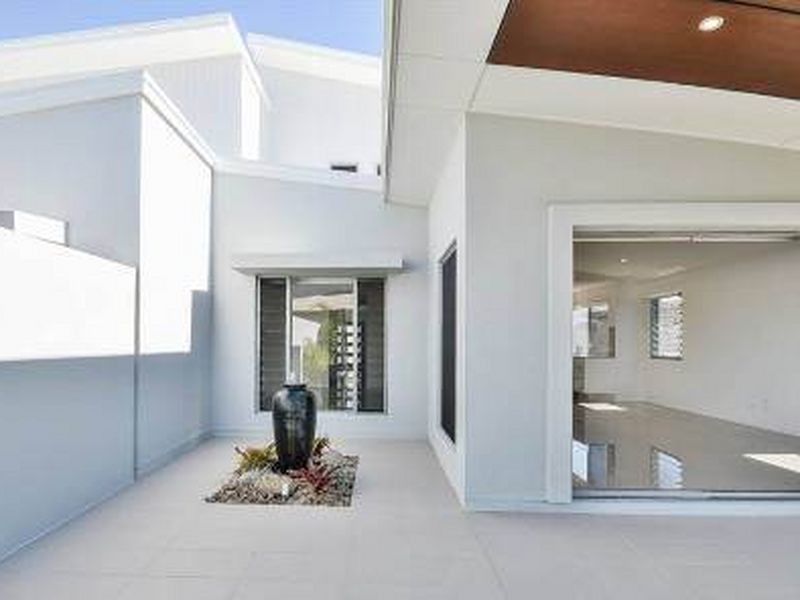 1/5 Buoy Court, Birtinya QLD 4575