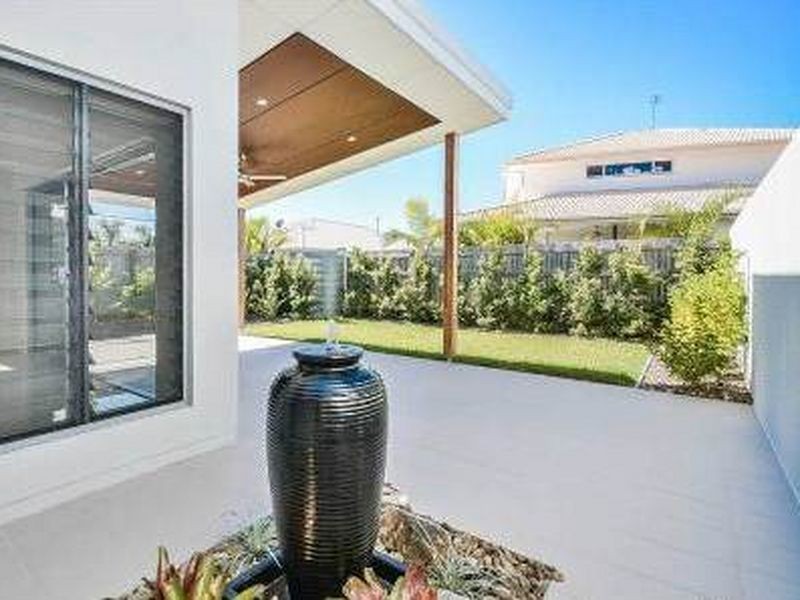 1/5 Buoy Court, Birtinya QLD 4575