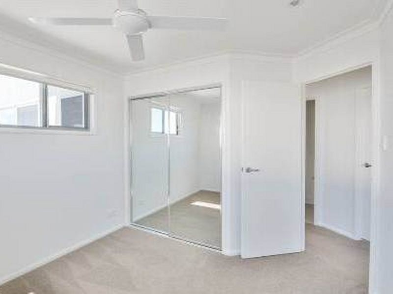 1/5 Buoy Court, Birtinya QLD 4575