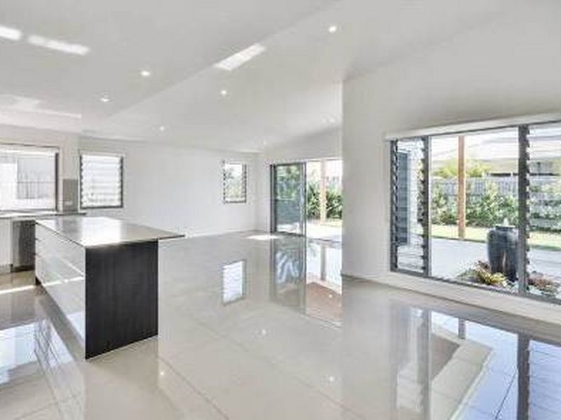 1/5 Buoy Court, Birtinya QLD 4575