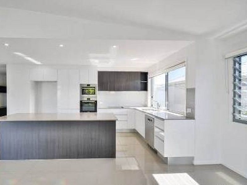 1/5 Buoy Court, Birtinya QLD 4575