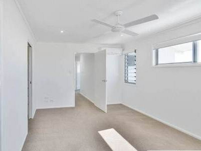 1/5 Buoy Court, Birtinya QLD 4575