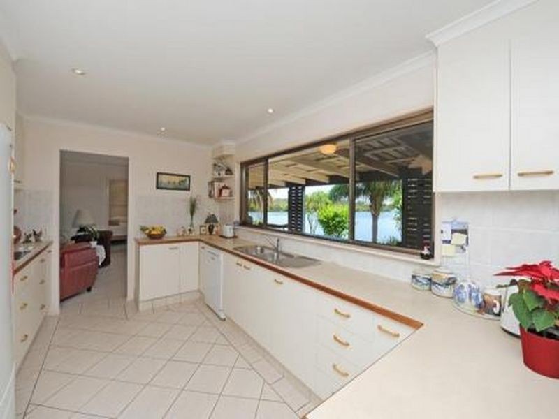 12 Karloo Court, Mountain Creek QLD 4557