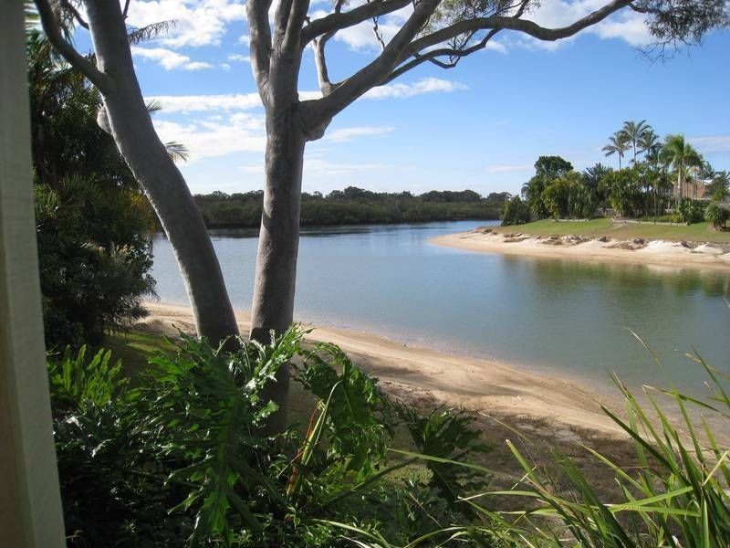 10 Karloo Court, Mountain Creek QLD 4557