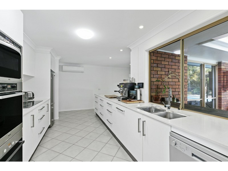 10 Jarrah Street, Minyama QLD 4575