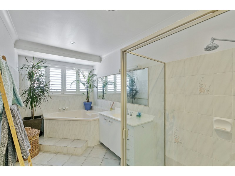 10 Jarrah Street, Minyama QLD 4575