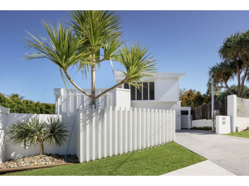 Residence Two/7 Camfield Street, Alexandra Headland QLD 4572