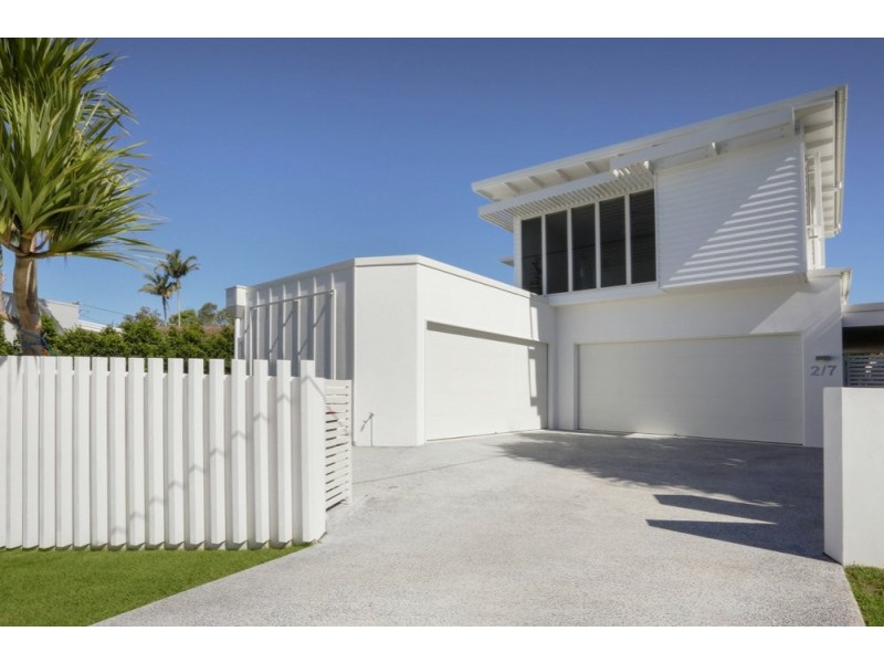 Residence Two/7 Camfield Street, Alexandra Headland QLD 4572