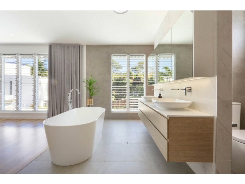 Residence Two/7 Camfield Street, Alexandra Headland QLD 4572