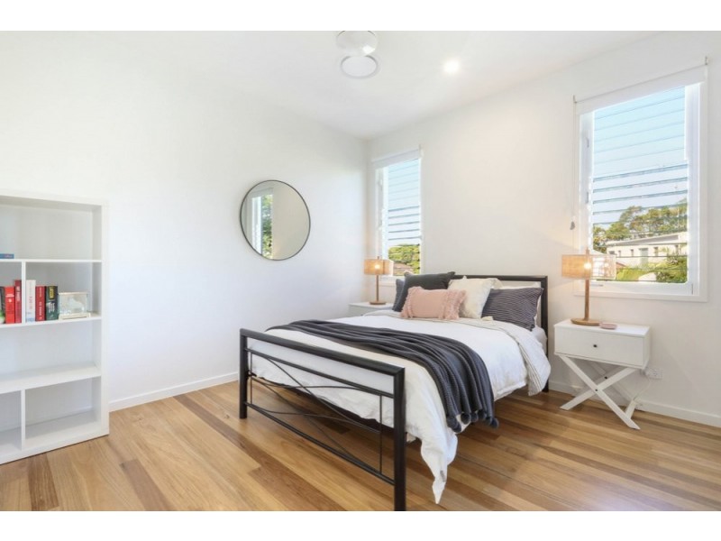 Residence Two/7 Camfield Street, Alexandra Headland QLD 4572
