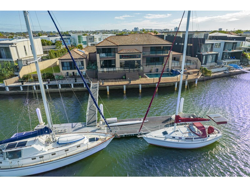 10 Mooloolah Island, Minyama QLD 4575