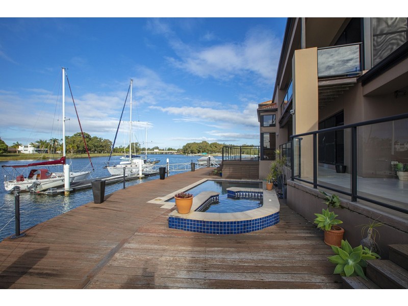 10 Mooloolah Island, Minyama QLD 4575
