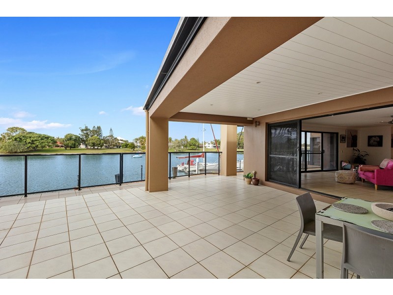 10 Mooloolah Island, Minyama QLD 4575