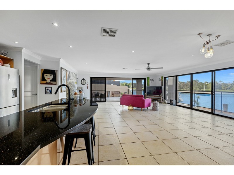 10 Mooloolah Island, Minyama QLD 4575