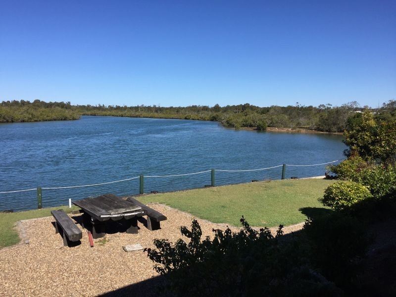 8 Imara Court, Mountain Creek QLD 4557