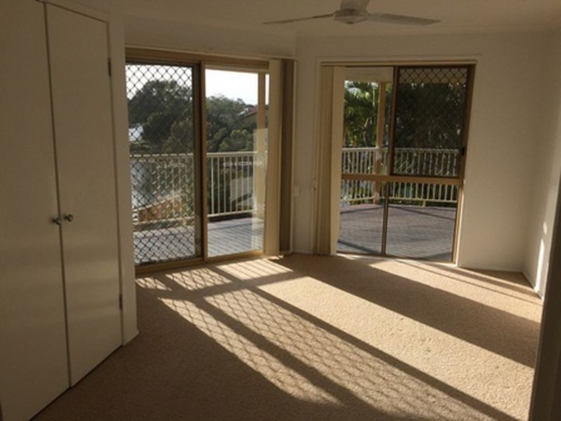 6 Paraka Court, Mountain Creek QLD 4557