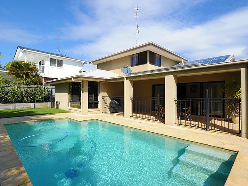 11 Atlantis Parade, Alexandra Headland QLD 4572