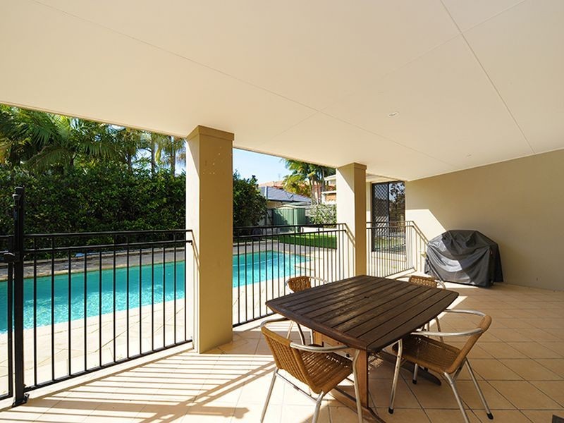 11 Atlantis Parade, Alexandra Headland QLD 4572