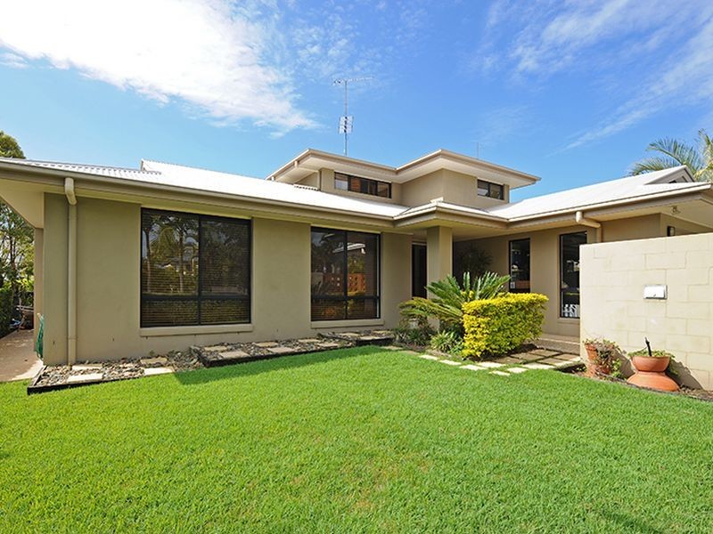 11 Atlantis Parade, Alexandra Headland QLD 4572