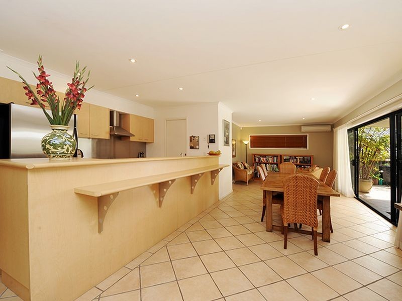 11 Atlantis Parade, Alexandra Headland QLD 4572