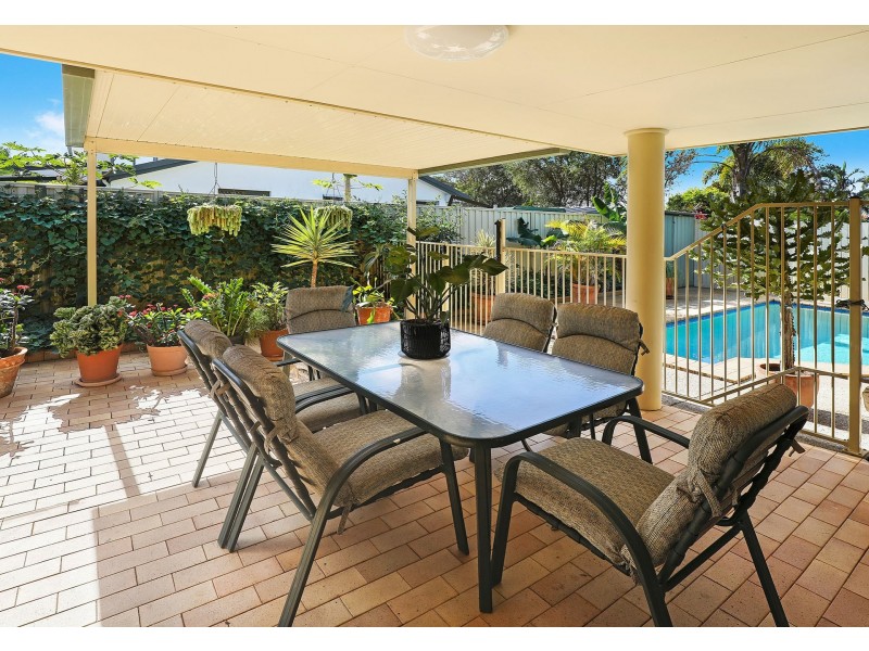 19 Currong Street, Minyama QLD 4575
