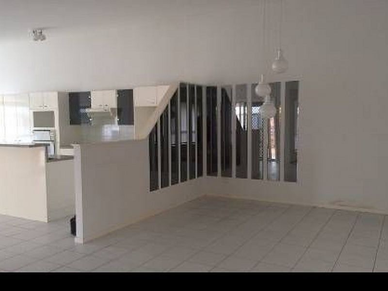 14 Imara Court, Mountain Creek QLD 4557