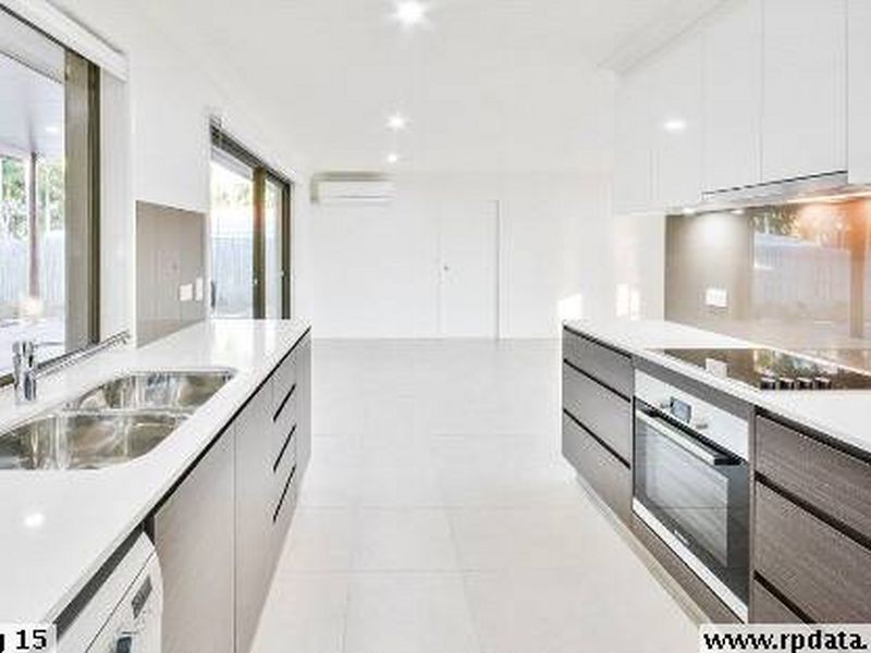 5 Candlewood Close, Mooloolaba QLD 4557