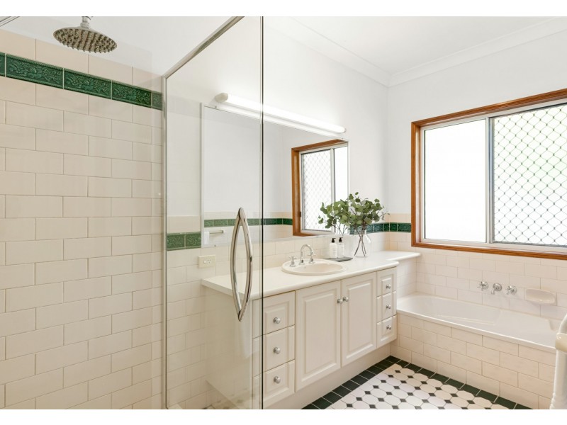 2 Songbird Court, Buderim QLD 4556