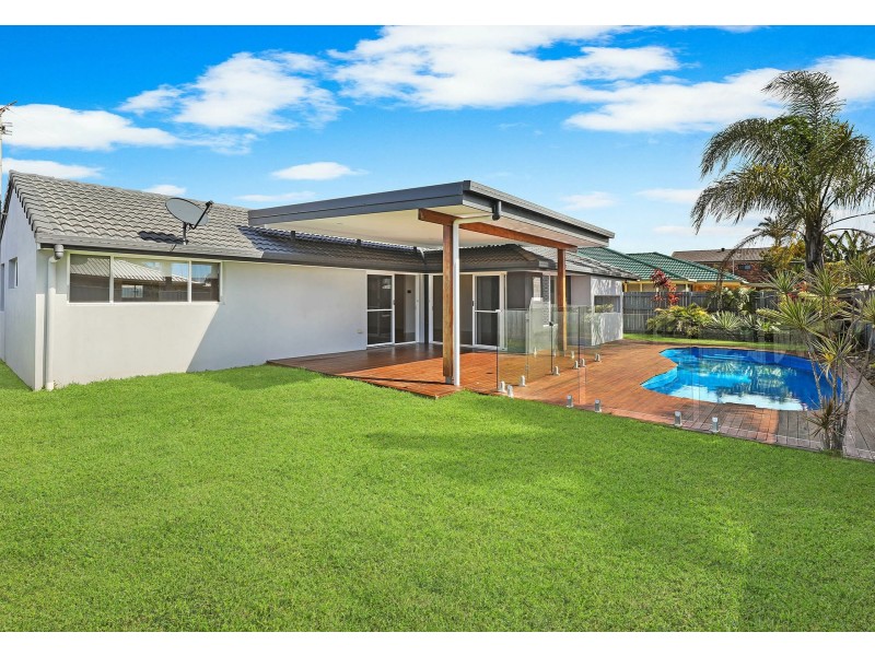 17 Currong Street, Minyama QLD 4575
