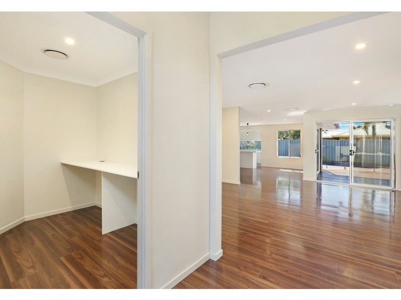 17 Currong Street, Minyama QLD 4575