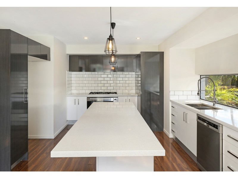 17 Currong Street, Minyama QLD 4575