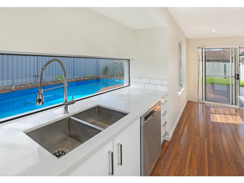 17 Currong Street, Minyama QLD 4575