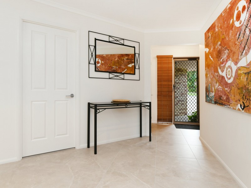 Unit 2/8 Meandersea Court, Mountain Creek QLD 4557