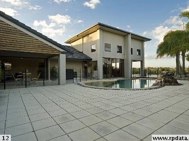 10 Ewinga Court, Mountain Creek QLD 4557