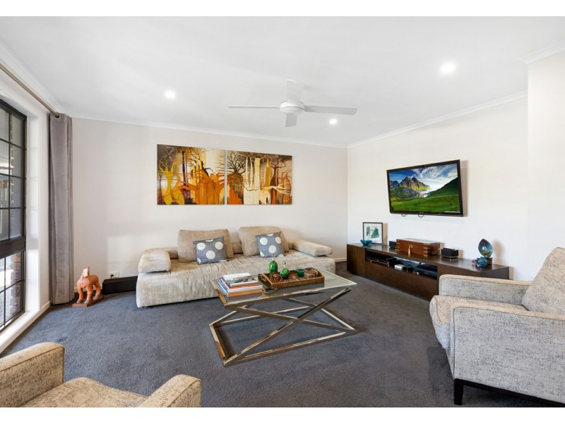 9 Currong Street, Minyama QLD 4575