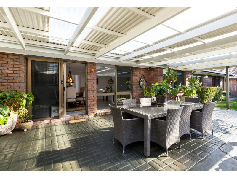 9 Currong Street, Minyama QLD 4575