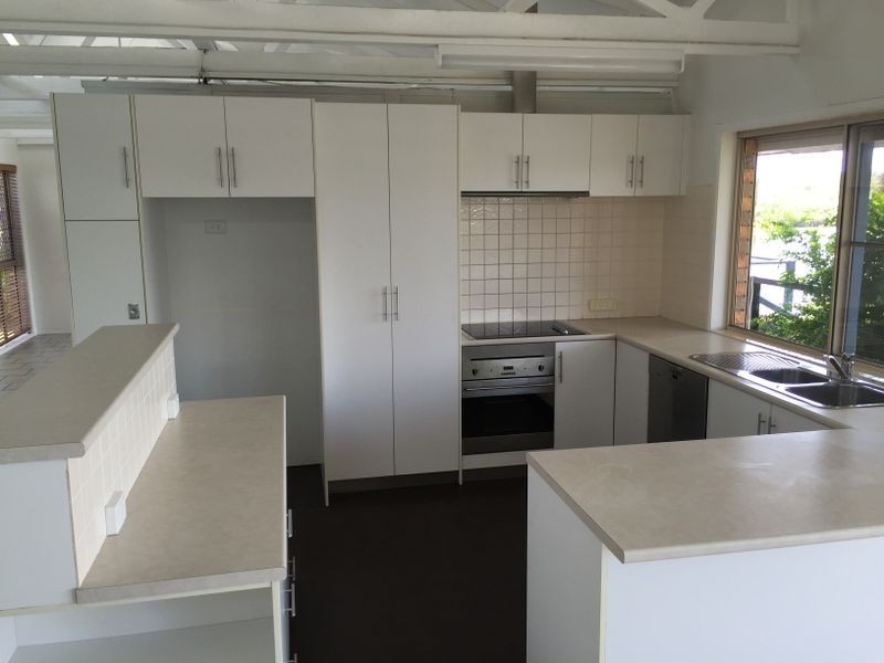 12 Paraka Court, Mountain Creek QLD 4557