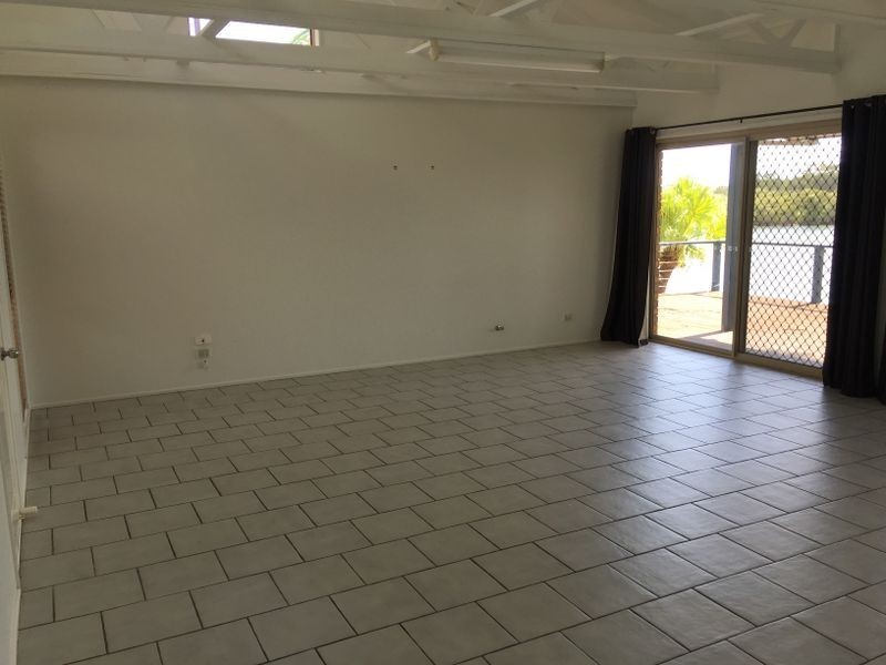 12 Paraka Court, Mountain Creek QLD 4557