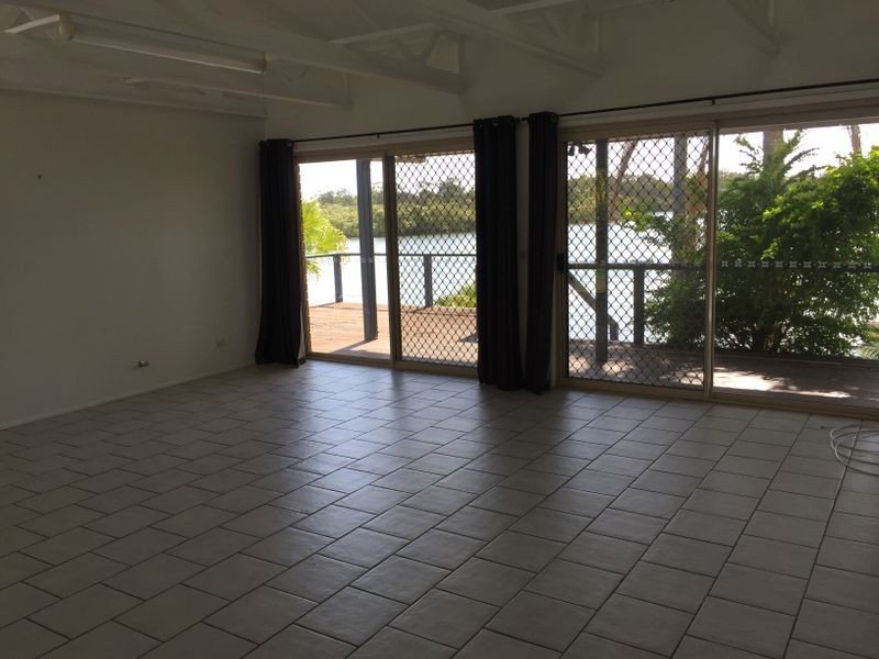 12 Paraka Court, Mountain Creek QLD 4557