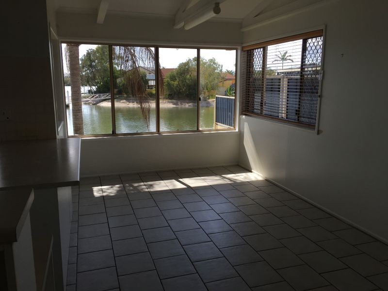 12 Paraka Court, Mountain Creek QLD 4557
