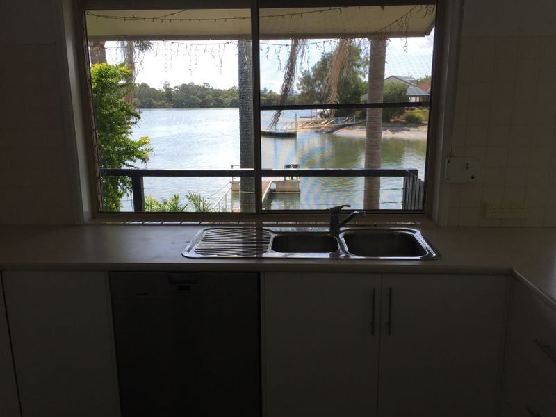 12 Paraka Court, Mountain Creek QLD 4557