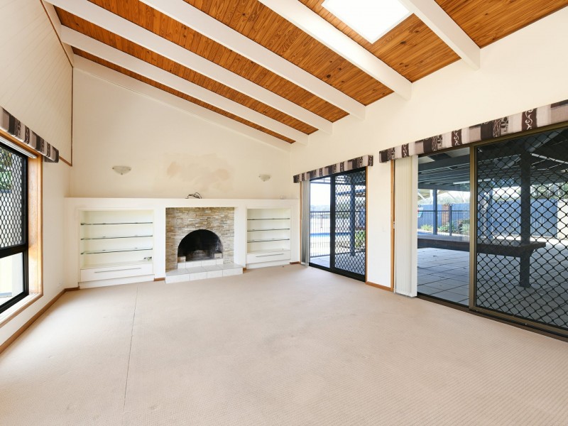 13 Paraka Court, Mountain Creek QLD 4557