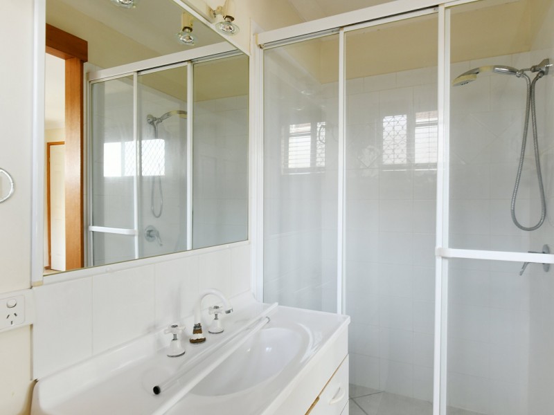 13 Paraka Court, Mountain Creek QLD 4557