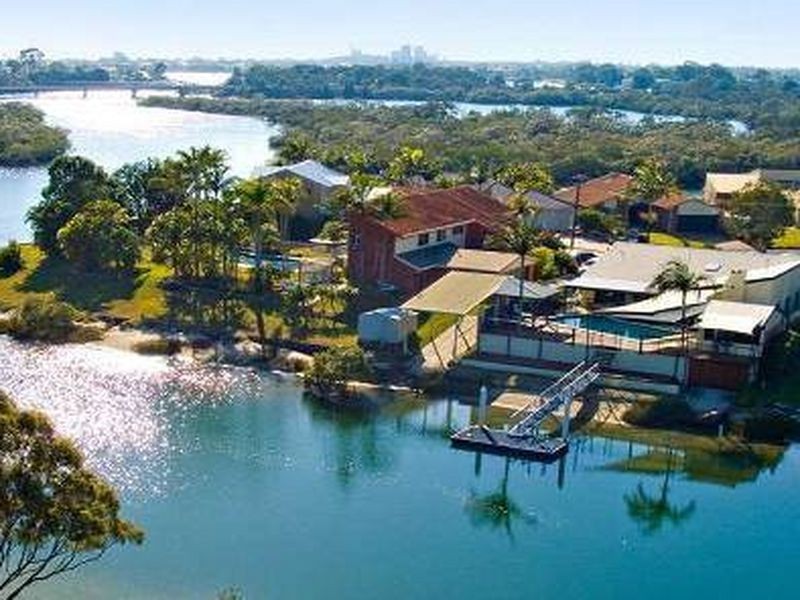 13 Paraka Court, Mountain Creek QLD 4557