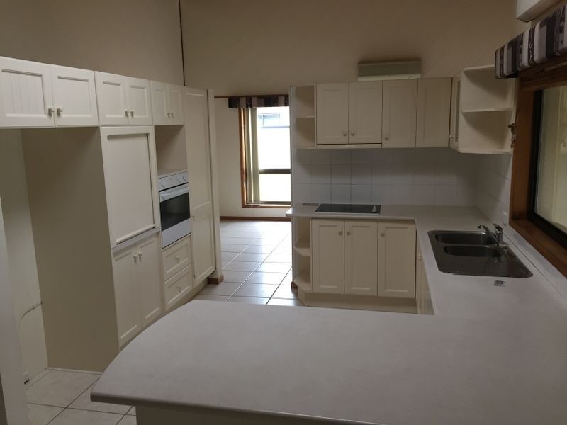 13 Paraka Court, Mountain Creek QLD 4557