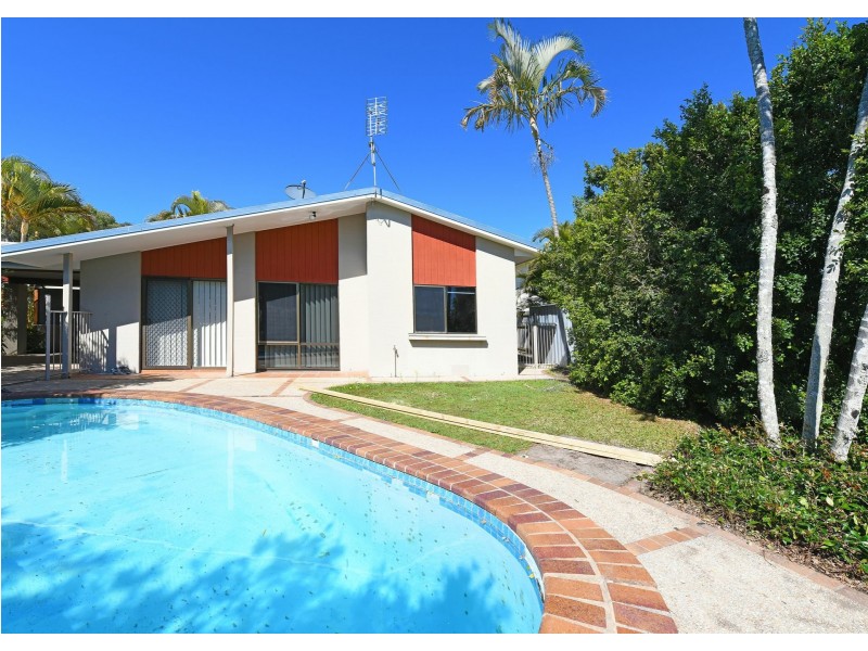 77 Cootamundra Drive, Mountain Creek QLD 4557