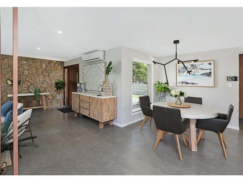 15 Richmond Place, Minyama QLD 4575