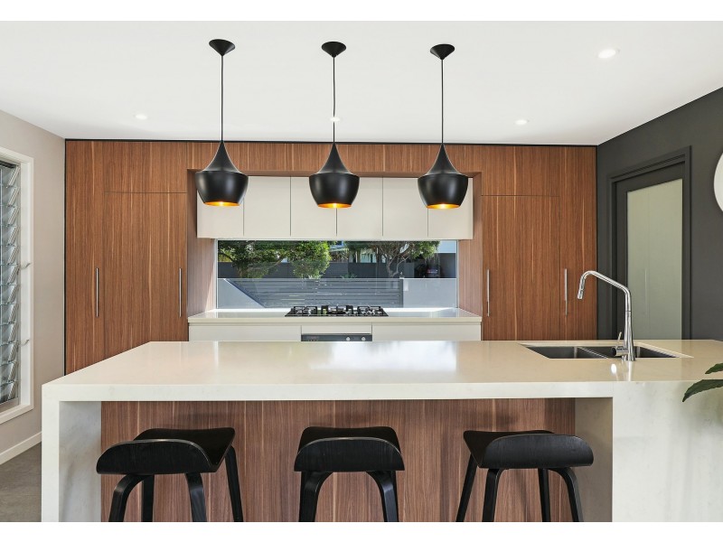 15 Richmond Place, Minyama QLD 4575