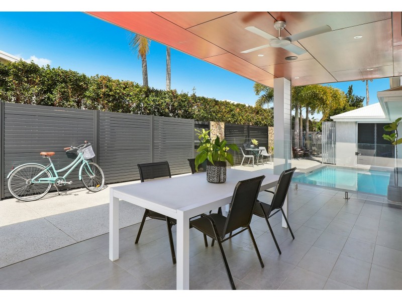 15 Richmond Place, Minyama QLD 4575