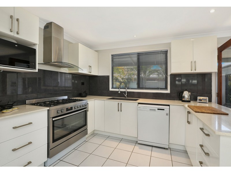 30 Currong Street, Minyama QLD 4575